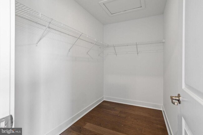 Building Photo - 136 ADA Hightower Ave