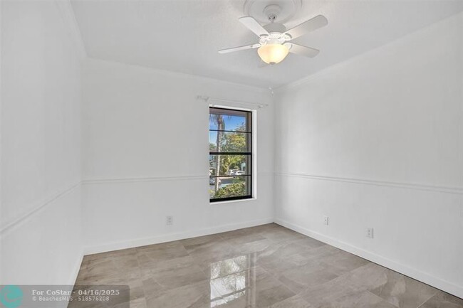 Building Photo - 8904 SW 22nd St