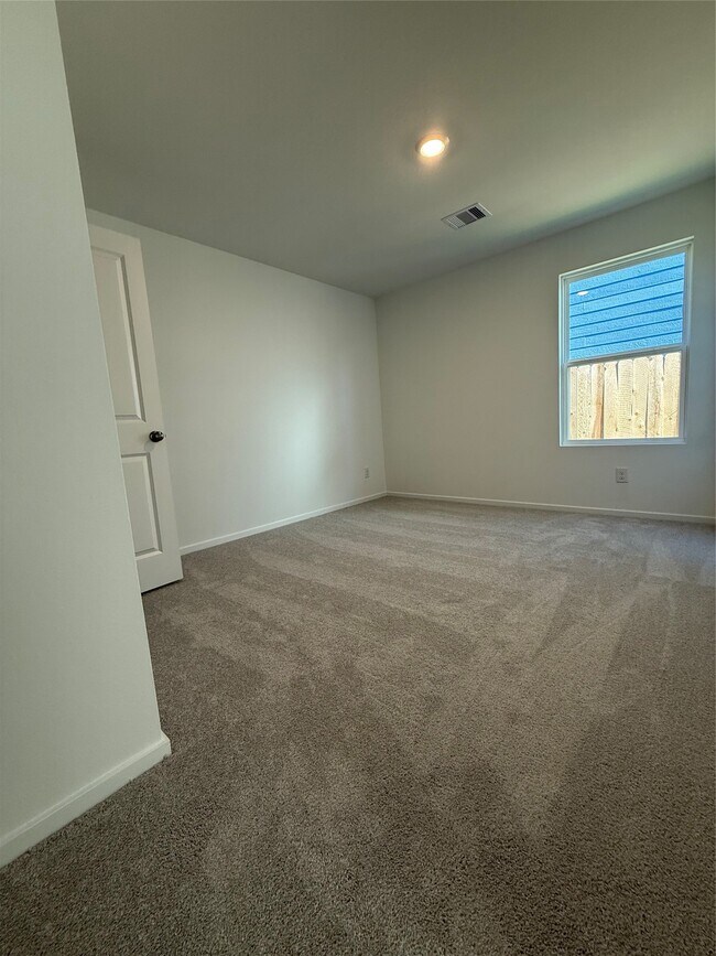 Building Photo - 16262 Bergara Bend Dr