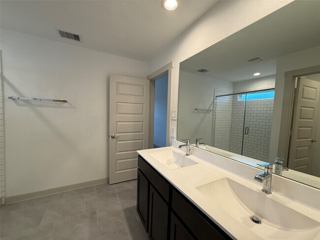 Building Photo - 28918 Yulee Mill Dr