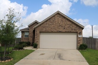 Building Photo - 18527 Gold Holw Ct