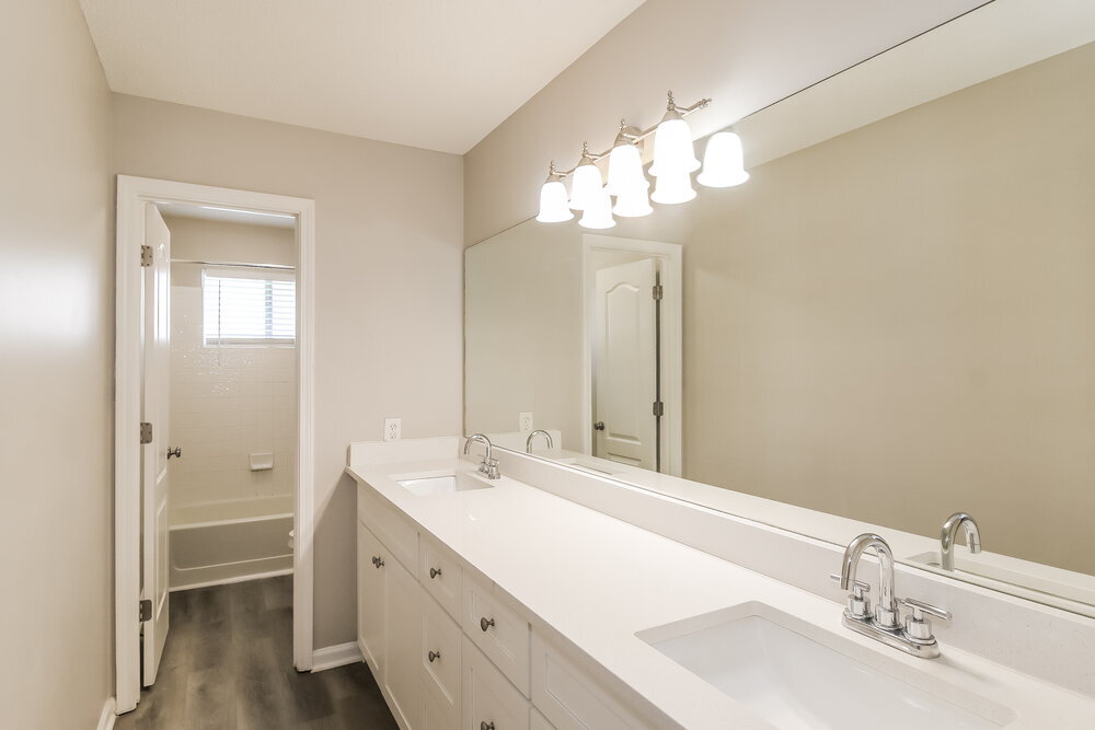 Building Photo - 17 Arbor Cove Dr