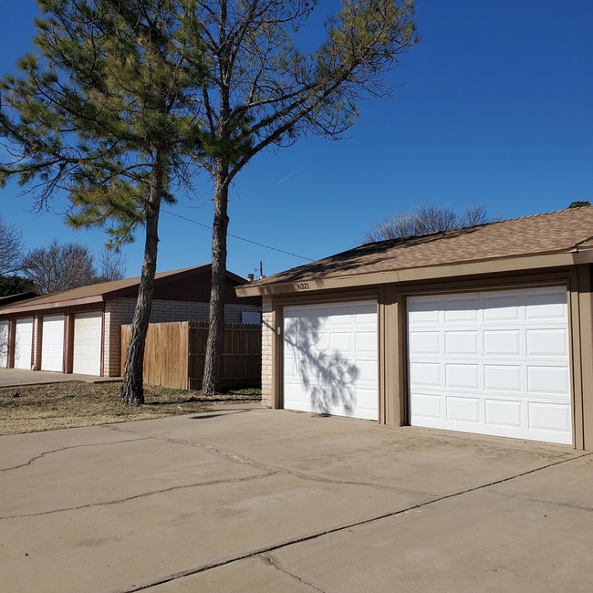 Building Photo - 6321 Alta Vista Rd