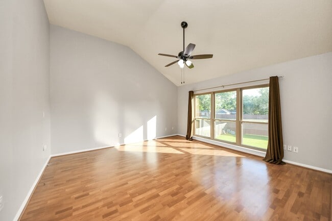 Building Photo - 3007 Cotter Lake Cir