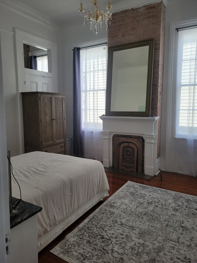 Bedroom #1 - Newly renovated, new furnishings - 1220 Harmony St