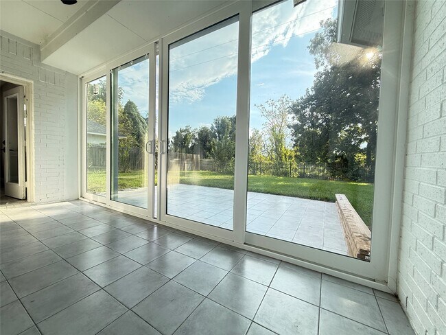 Building Photo - 13522 Schumann Trail