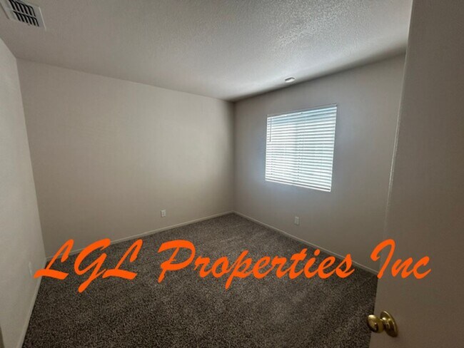 Building Photo - 4116 Woodwillow Ln