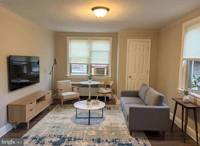 Building Photo - 1017 N York Rd