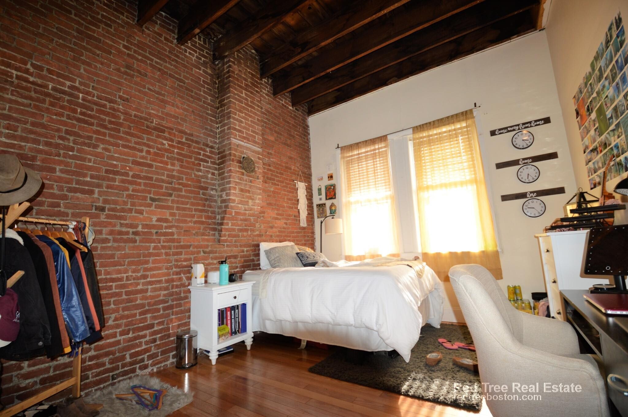 Building Photo - 25 Saint Marys Ct