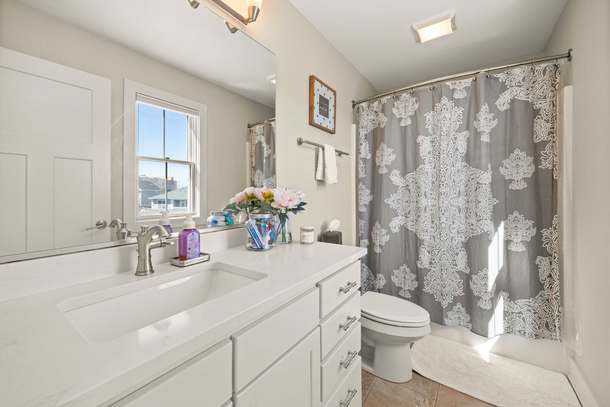 Building Photo - 492 Bluestem Cir