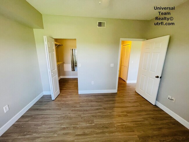 Building Photo - 11480 Villa Grand