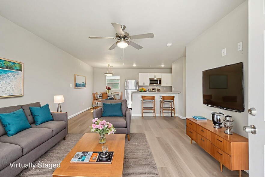 Building Photo - Eagles Nest Apartment Homes