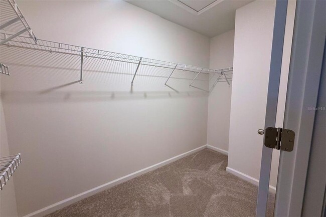 Building Photo - 4939 SW 81st Lp