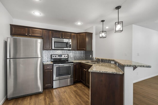 Building Photo - 2303 W Bridlewood Trail
