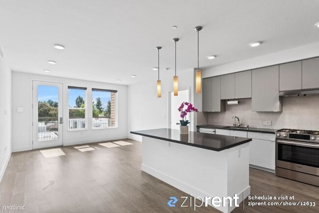 Building Photo - 2 br, 2 bath Condo - 3768 Capitol Ave, Fre...