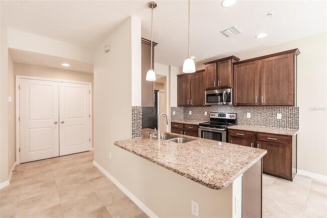 Building Photo - 8332 Enclave Way