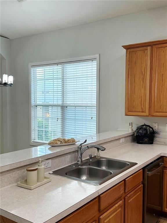 Building Photo - 6834 White Walnut Way