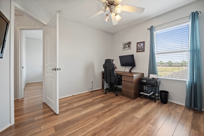 Building Photo - 16783 Mammoth Springs Dr