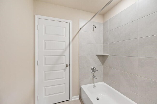 Building Photo - 2118 Germander Ln
