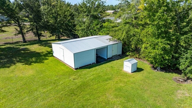 Building Photo - 7211 Bay Crest Rd