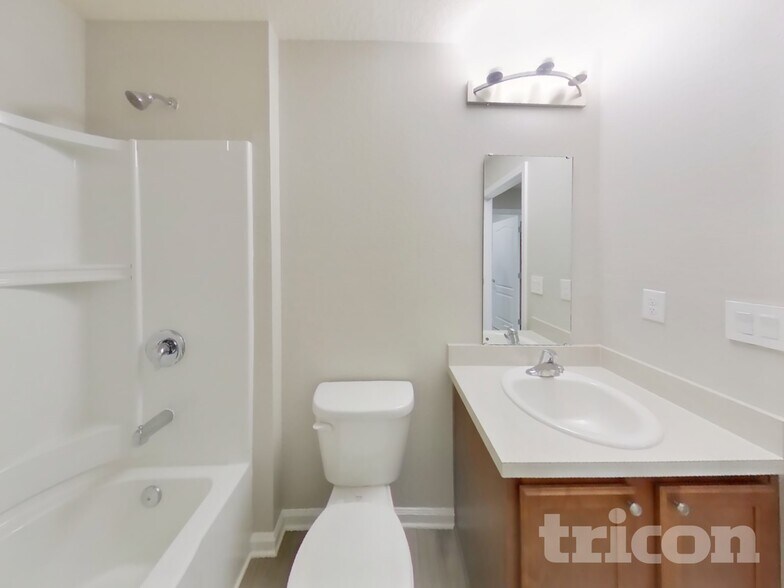 Building Photo - 2374 Sotterley Ln