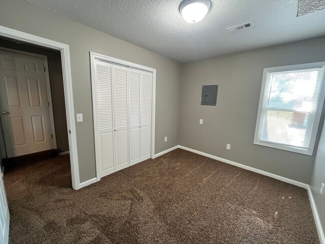 Building Photo - 1743 Trinity Blvd