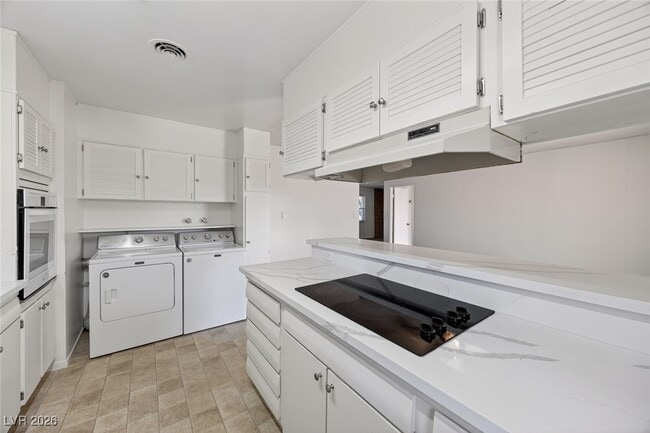 Building Photo - 4305 Via Olivero Ave