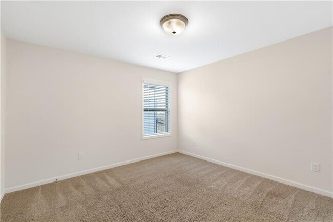 Building Photo - 153 Wayside Terrace