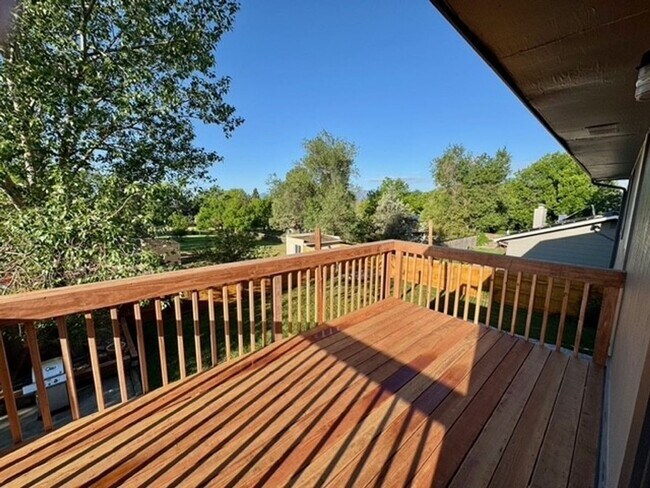 Building Photo - Spacious 4-Bedroom House Near Open Space in Heatherwood, Boulder