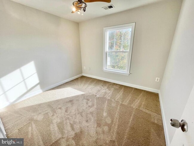 Building Photo - 8090 Whispering Wind Ln