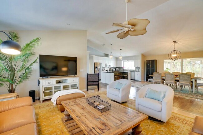 Building Photo - 4563 Brainard Bayou Rd