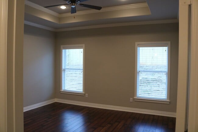 Building Photo - 3417 Cottage Ct