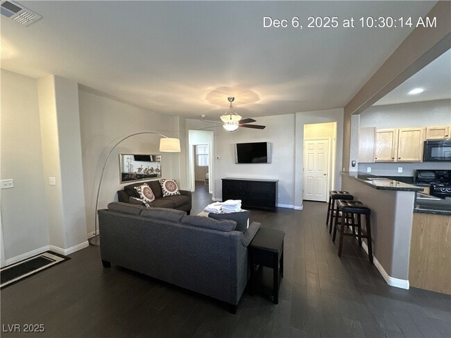 Building Photo - 1033 Fishing St