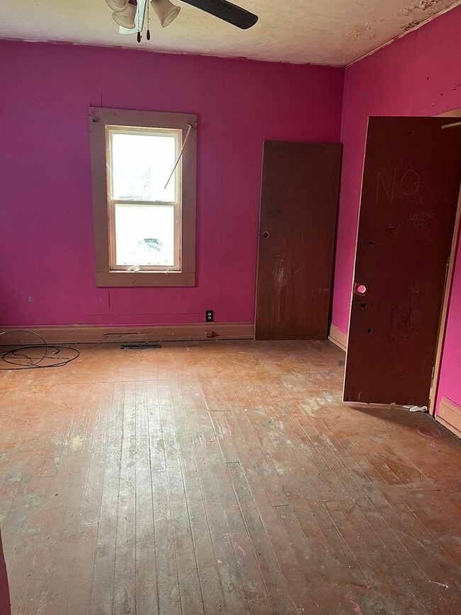 Building Photo - 931 Baldwin St