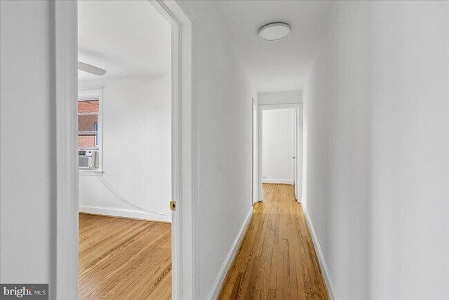 Building Photo - 108 Baggett Pl