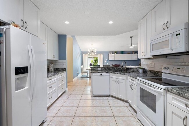 Building Photo - 713 Manchester Woods Dr