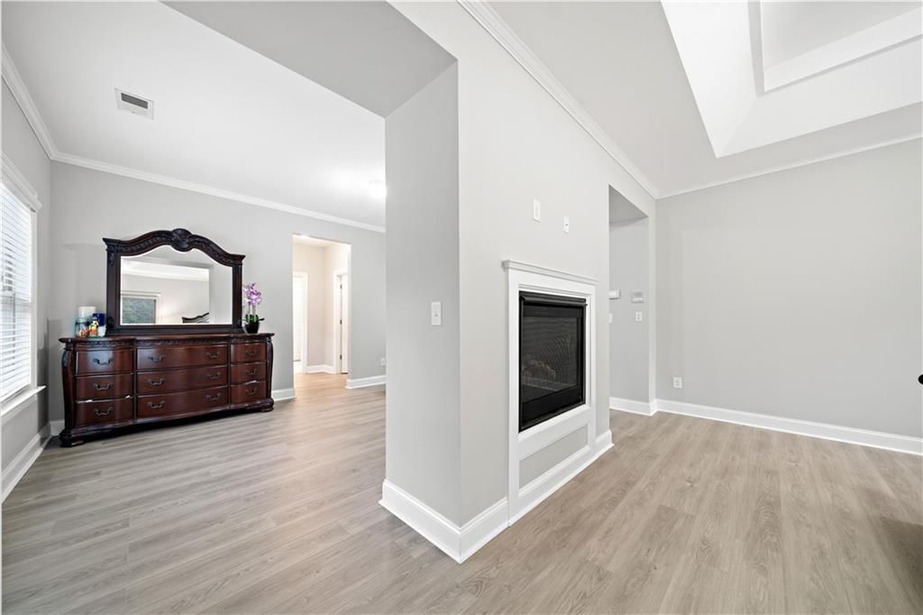 Building Photo - 5370 Breckinridge Ln