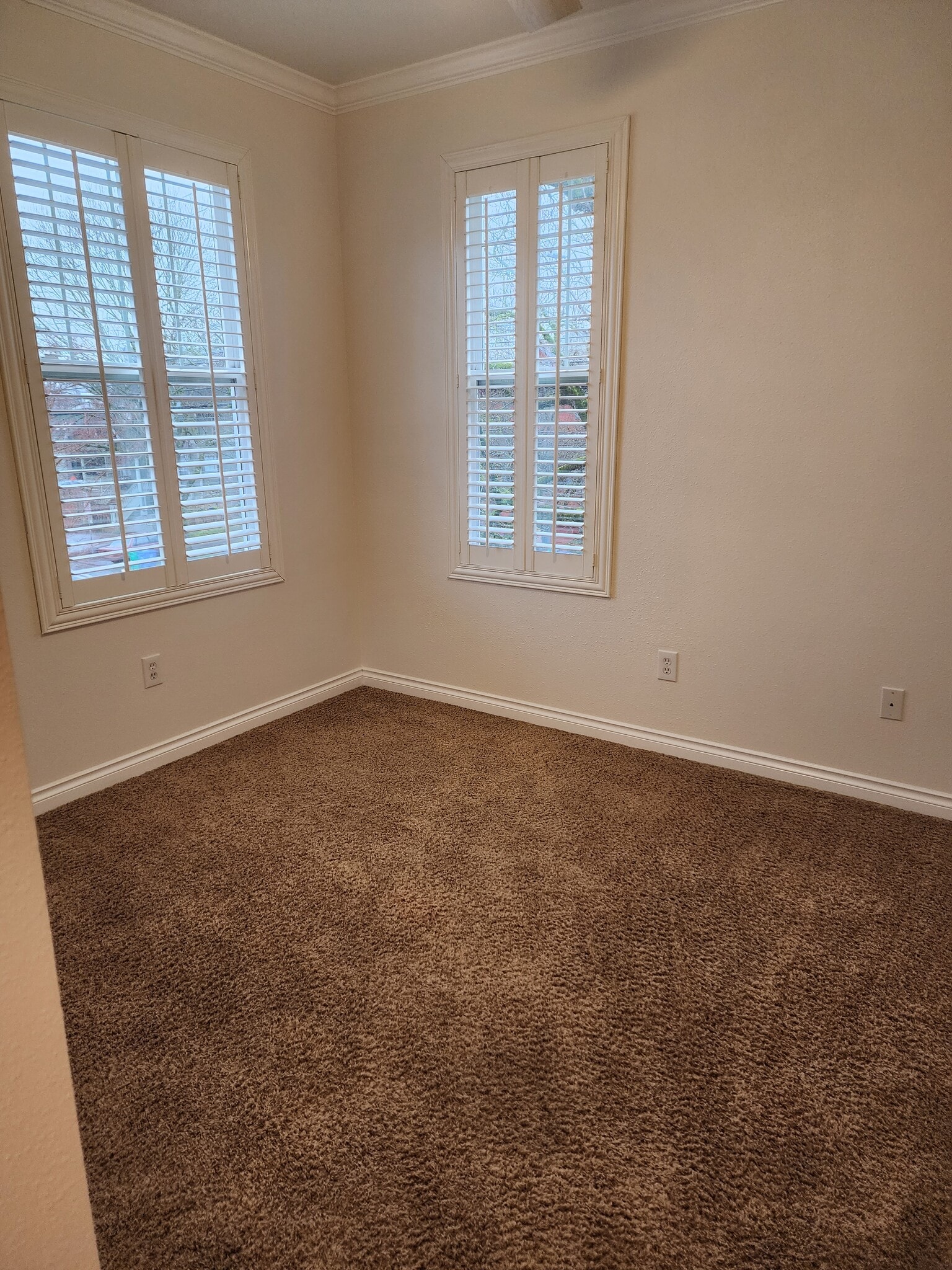 Front Bedroom - 707 NE Tillamook St