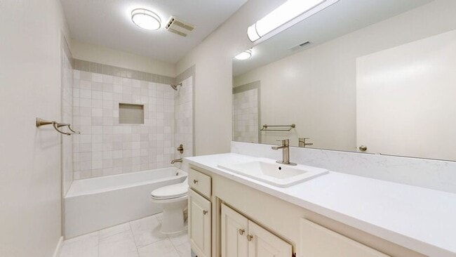 Building Photo - 510 Hogan Ct