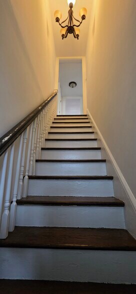 Building Photo - 75 Padanaram Rd