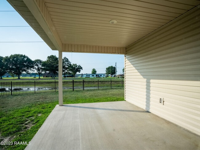 Building Photo - 101 Eagle Lk Dr