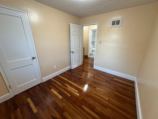 Building Photo - 3 Arborcrest Terrace
