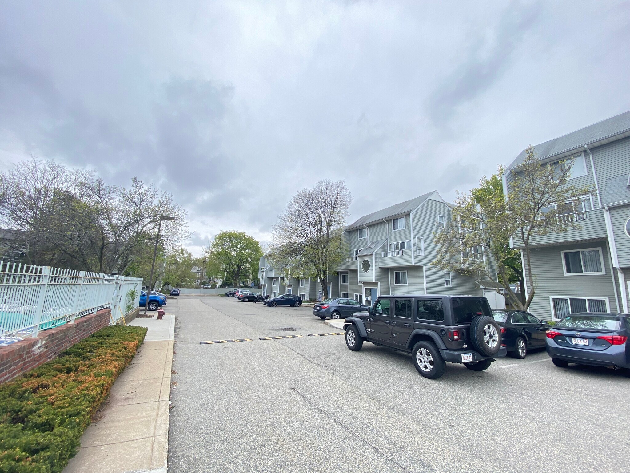 Building Photo - 148 N Beacon St