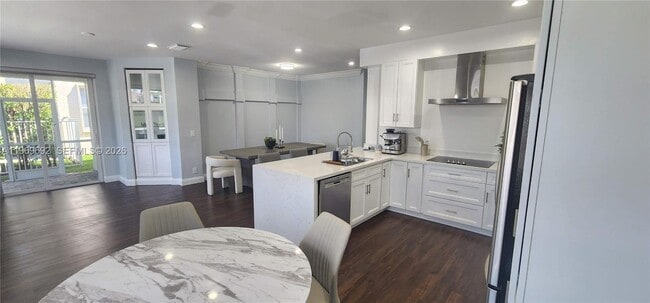 Building Photo - 833 Vista Meadows Dr