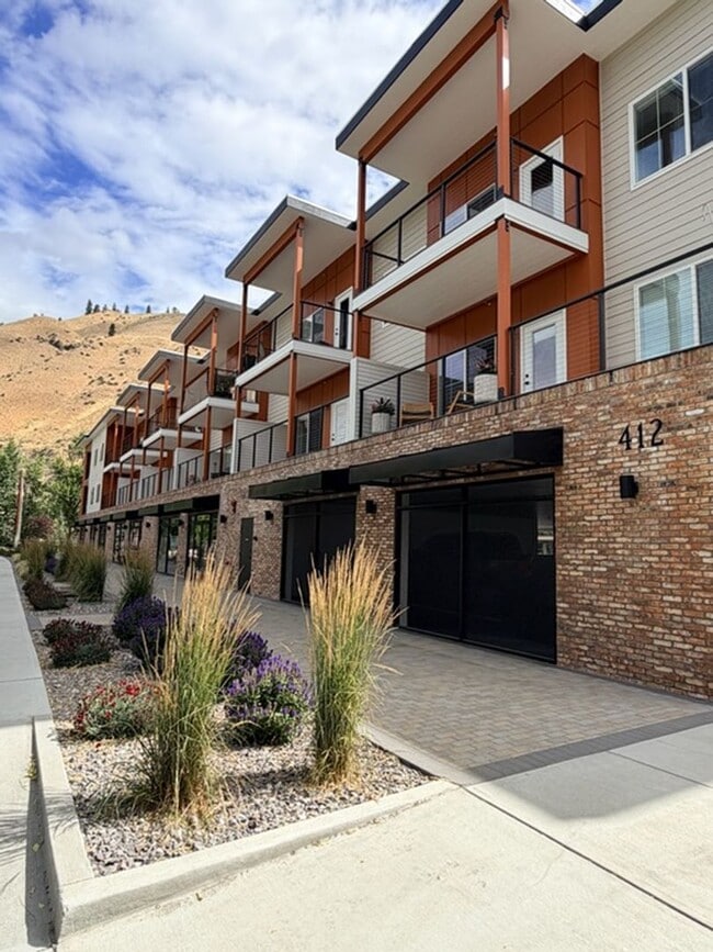 Building Photo - Cashmere Riverview