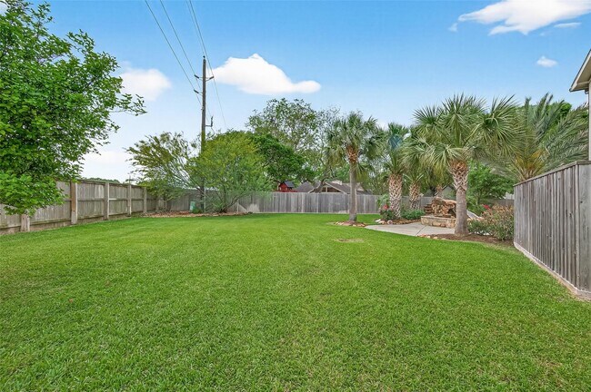 Building Photo - 903 Sugarfield Ct