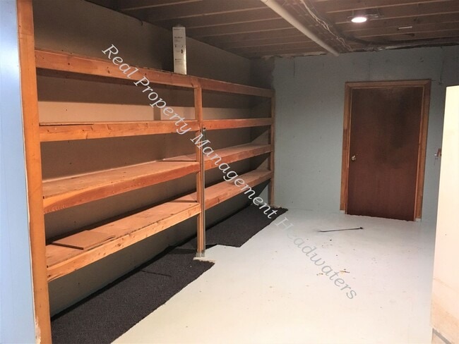 Building Photo - 3 Bedroom 2 Bath Pet Friendly House for Rent