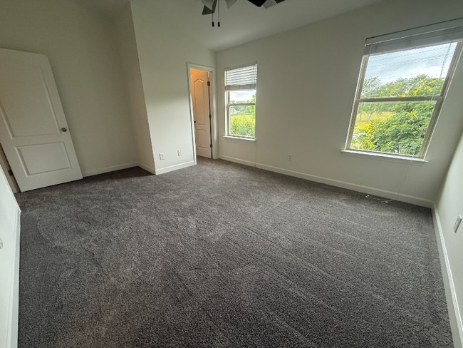 Building Photo - 387 Brooklet Ct