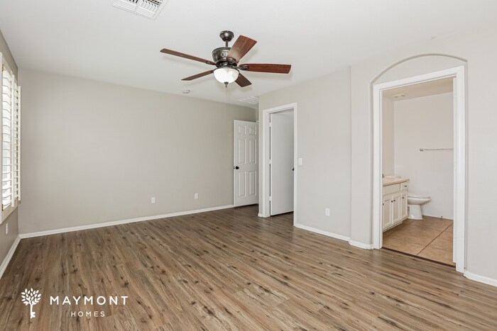 Building Photo - 882 E Taylor Trail