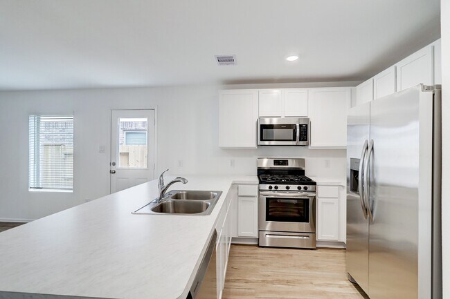 Building Photo - 4134 Zavala Ml St